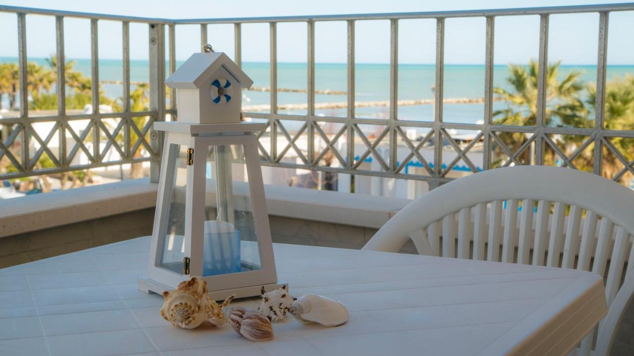 I Suoni Del Mare Apartment Porto San Giorgio Exterior foto