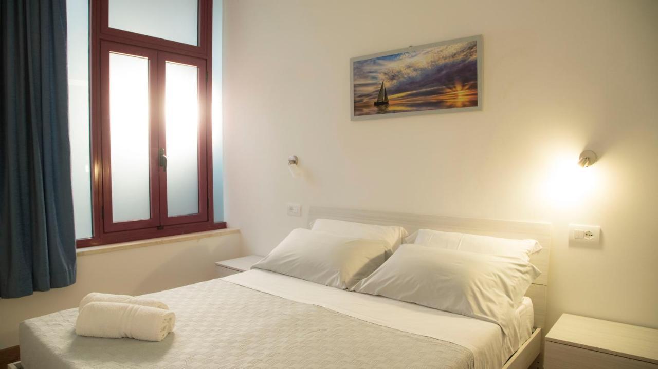 I Suoni Del Mare Apartment Porto San Giorgio Exterior foto