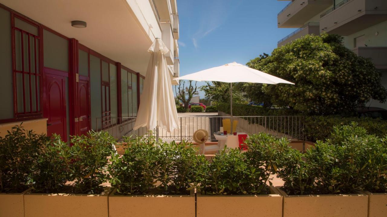 I Suoni Del Mare Apartment Porto San Giorgio Exterior foto
